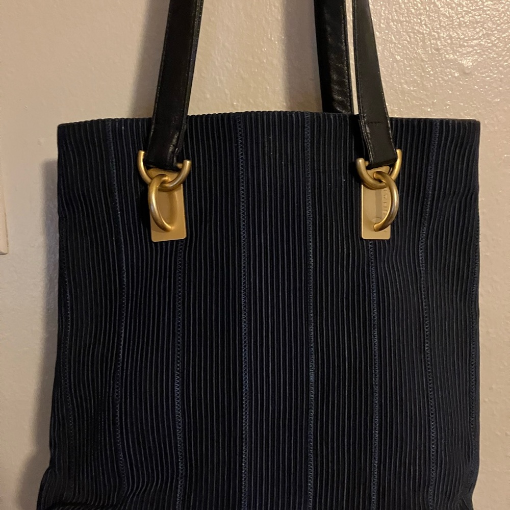 Gorgeous , new leather Americana shoulder bag. - Picture 2 of 4